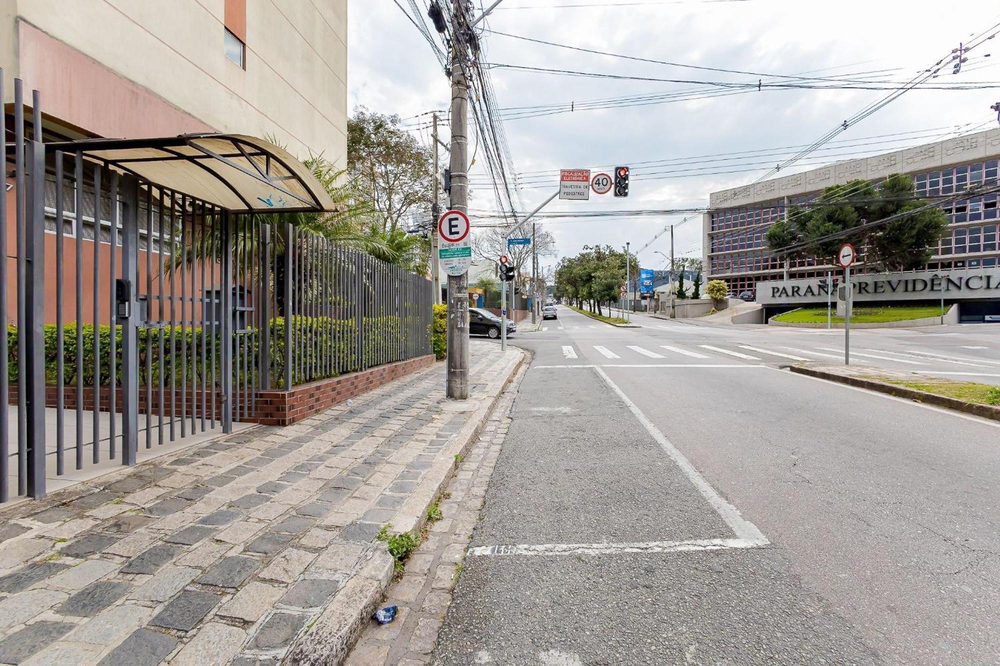 Melhor Localizacao | Largo Da Ordem E Shopping Mueller Curitiba Ngoại thất bức ảnh
